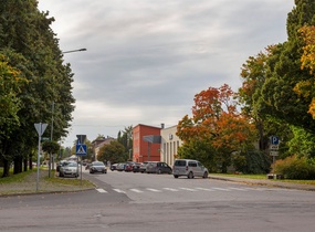 The beginning of the big street by railway by 1920? rephoto