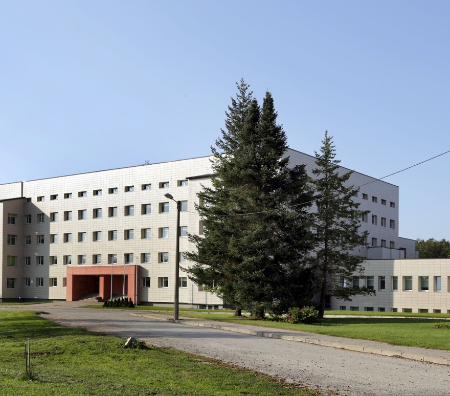 Jõgeva haigla, vaade. Arhitekt Ilmar Puumets rephoto