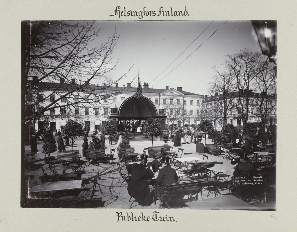 Helsinki Kappeli No 16 Stahlberg, H'fors, Helsinkifors Finland, Published Tuin., Terras met museum paviljoen bij het park in Helsinki