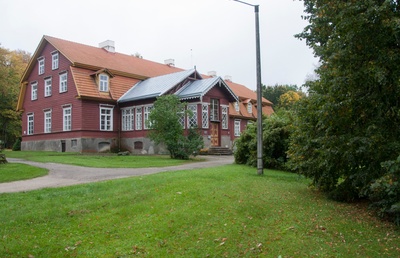 Särevere majanduskool rephoto