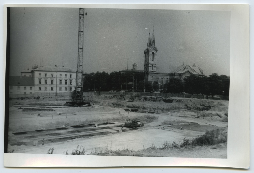 Construction of the new building of the National Library, August 1986. The photos were given to the National Library Ants Laur.