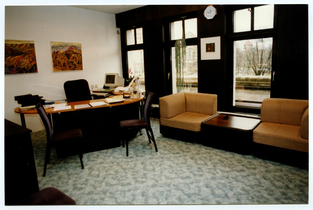 New building of the National Library Tõnismägi 2. Director's office, director's rooms 1993-...