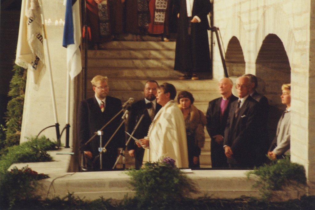 Celebration of the opening of the new building of the National Library. Director General Ivi Eenmaa speaks