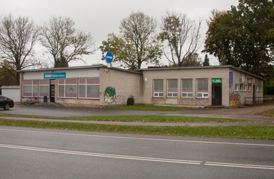 Photo, Särevere store in 1984. rephoto