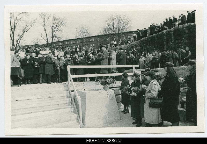 A solemn ceremony of the cornerstone layer to the National Library.