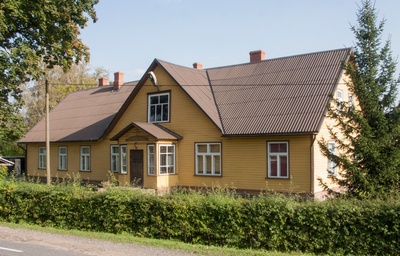 foto, Suure-Jaani khk, Olustvere vallamaja, u 1930, foto J. Gregor rephoto