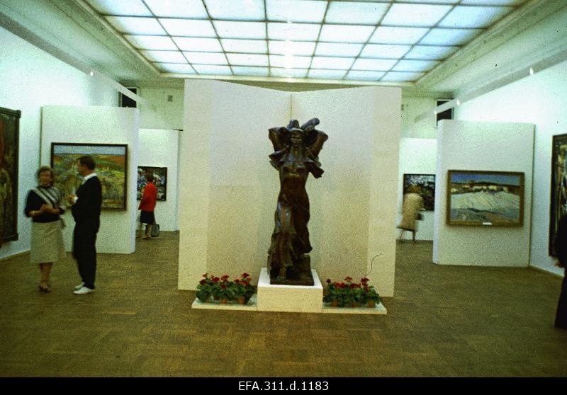 Lithuanian Soviet Painting and Sculpture Exhibition in the Art Building.
