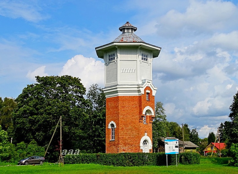 Photo. Cross the water tower of the railway station. Black and white. Located: Hm 7975 - Technical monuments of Haapsalu district rephoto