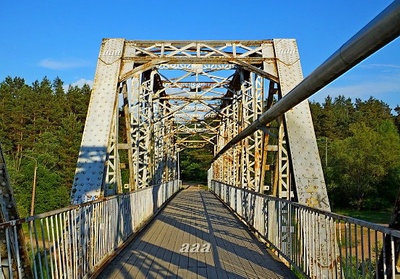 War of Liberty. 6.The 8th Route soldiers of the Route Volmari (Valmiera) crushed railway bridge in a cup of linen obtained from the red war cage. rephoto