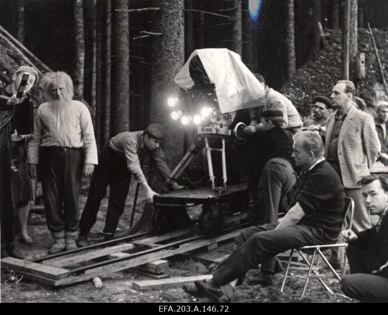 Vaade võtteplatsile filmistuudio Tallinnfilm mängufilmi Põrgupõhja uus Vanapagan filmimise ajal.