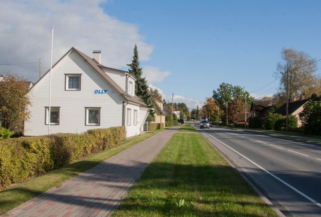 foto  Türi Tallinna tänav 1996 rephoto