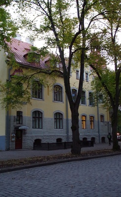 Building in Tallinn, where Lurich prizes were held before they were stolen. rephoto
