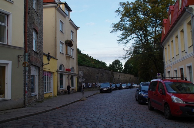 Nunne Street in Tallinn rephoto