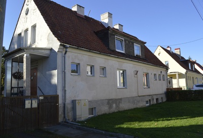 Elamud Tallinnas Sirbi tn asumis, vaade piki tänavat. Arhitektid Roman Koolmar, Karl Tarvas rephoto