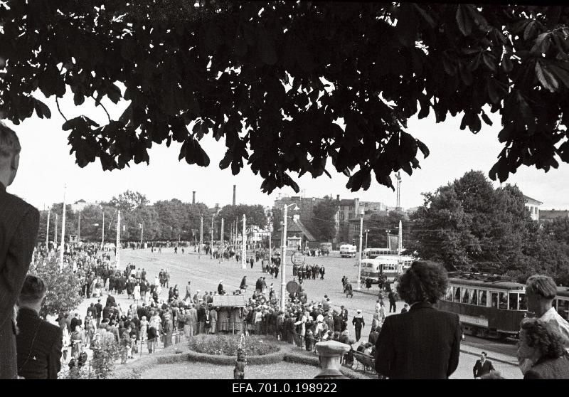 View from Virumägi to Stalin Square during the general singing party.