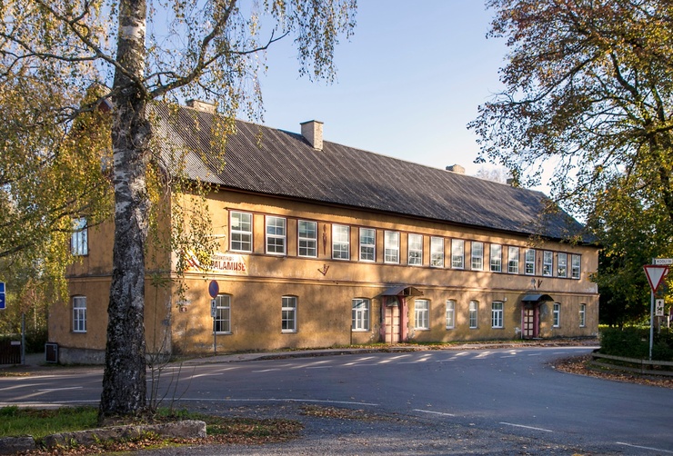 Vaade Palamuse koolihoonele rephoto