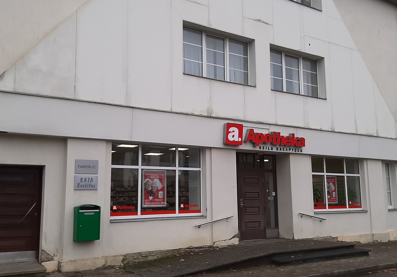 Keila Keskväljak 5, Linnavalitsus, apteek rephoto