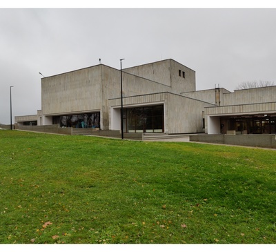 Tamsalu kultuurimaja, vaade hoonele. Arhitektid Peep Jänes, Tõnu Mellik; insener Mati Vahemets rephoto