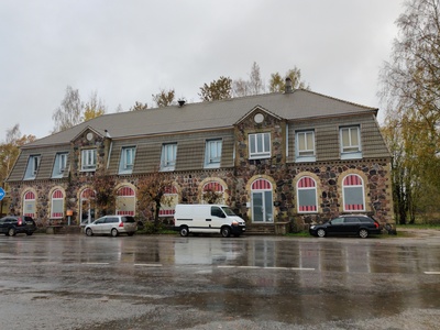 Laekvere Business Building rephoto