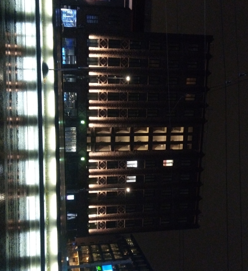 EKA büroohoone Tallinnas Vabaduse väljakul, fassaadivaade. Arhitekt Robert Natus rephoto
