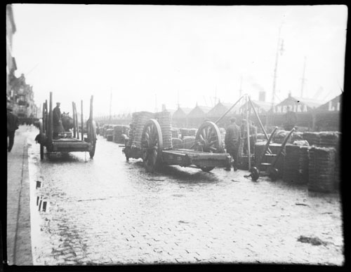 Från ham i Antwerp, i rain. (1912)