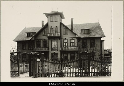 Dr Willberg's house in Karlova on Day Street  duplicate photo