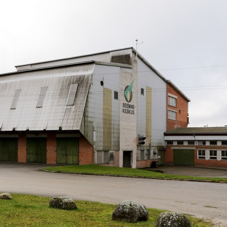 Seed Treatment Building at Jõgeva Sordia Treatment Station 1973 rephoto