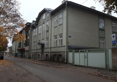 View of the building Süda Street 8. rephoto