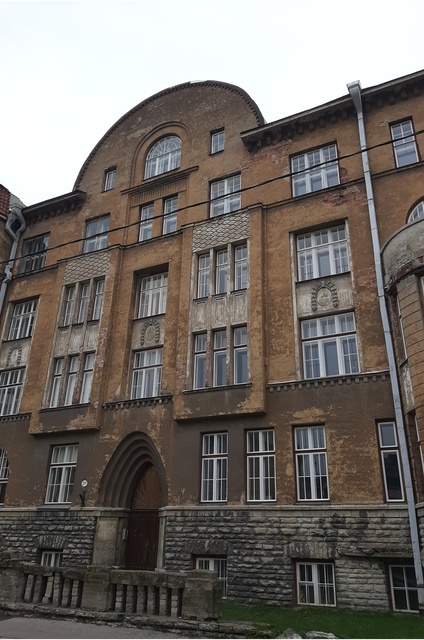 Building on Tatari Street in Tallinn rephoto