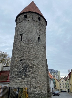Tallinn, Tower Square, view to the west side of the unnamed tower. rephoto
