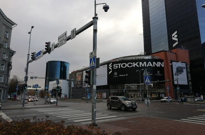 Stockmann's storehouse in Tallinn at the corner of Tartu highway and Liivalaia Street rephoto