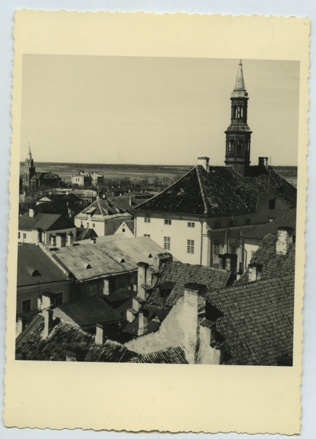 Narva, front right of Raekoda.