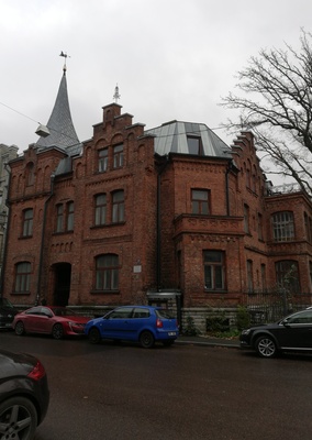 Elamu Tallinnas, vaade. Arhitekt Otto Schott rephoto