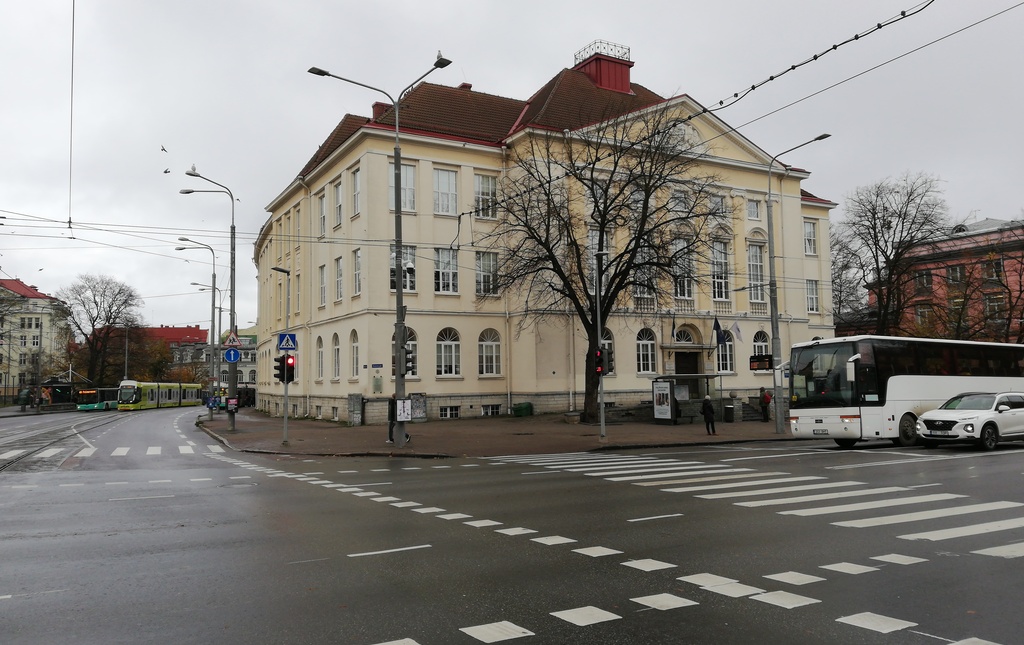 [tallinn] : [Titarist Commercial Gymnasium] rephoto