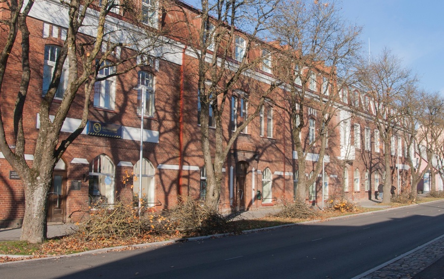 Endine Rotermanni kaubamaja Viljandis, fassaadivaade rephoto