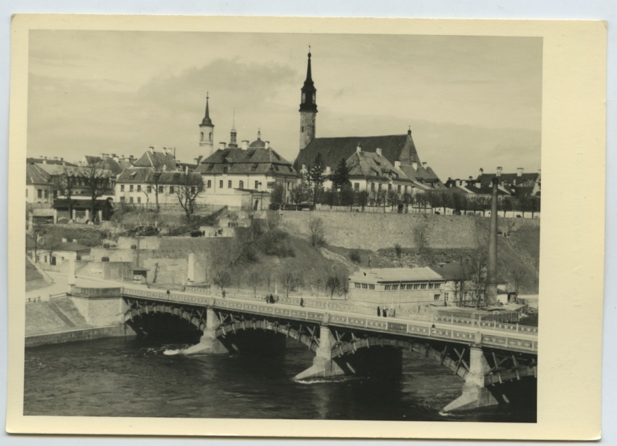 Narva, bridge between fortresses.