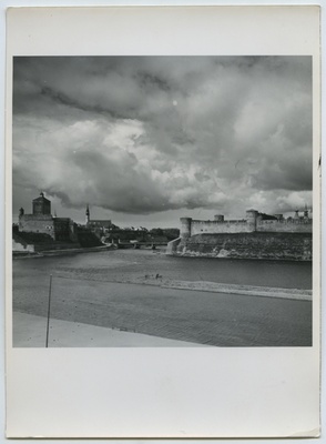 Narva, view of the fortress.  duplicate photo