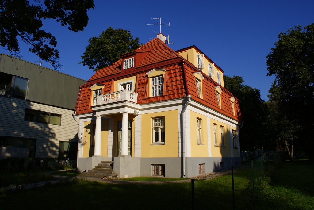 Elamu, J. Poska tn. 20 (kivist peahoone) - Poska 20, Tallinn
