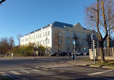 Narva 1. High school building. rephoto