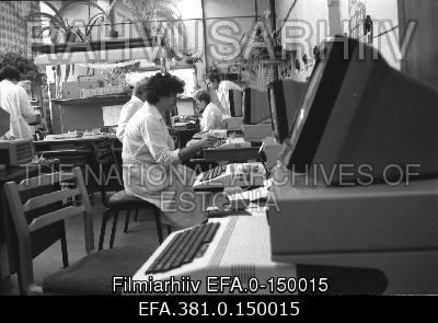 Technical inspection of the computers Yuku made in the Baltijets production unit before dispatch.  duplicate photo