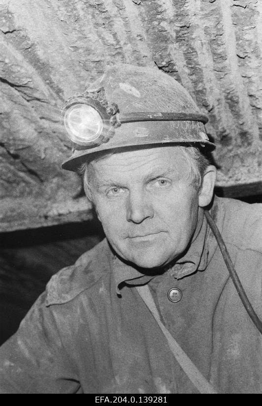 Production unit Eesti Põlevkivi Sompa mining machine Einar Aps.