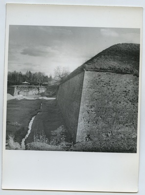 Narva, Bastion Honor.  duplicate photo