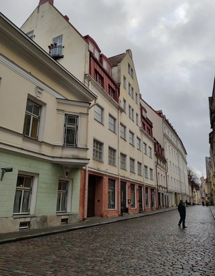 Printing house in Tallinn Pikk 40. Architect Artur Perna, 1922-23. Photo from Leo Gens rephoto