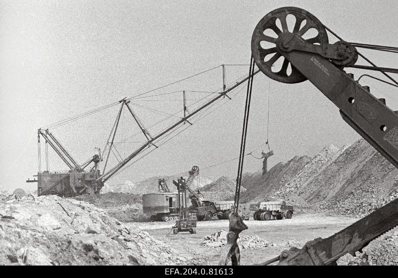 Ekskavaatorid Sirgala karjääris nr 1.