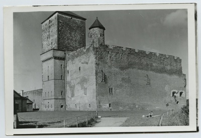 Narva, Hermann Castle from the inner yard.  duplicate photo