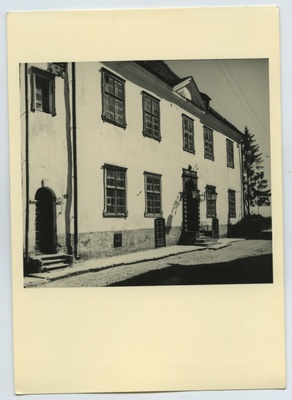 Narva, von Holstein's house façade.  duplicate photo