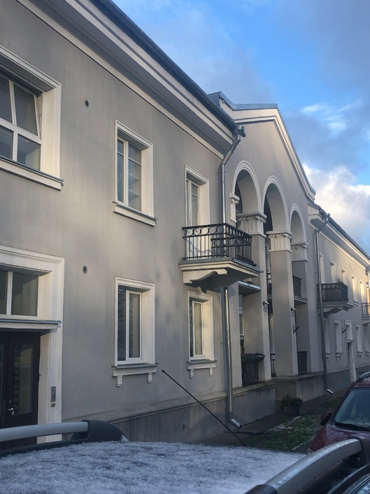 Korterelamu Asula tn-l, fassaadivaade piki tänavat. Arhitektid Grigori Šumovski, A. Bobkov, E. Russankov rephoto