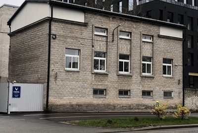 Tallinna Farmaatsiatehase müügimaja rephoto
