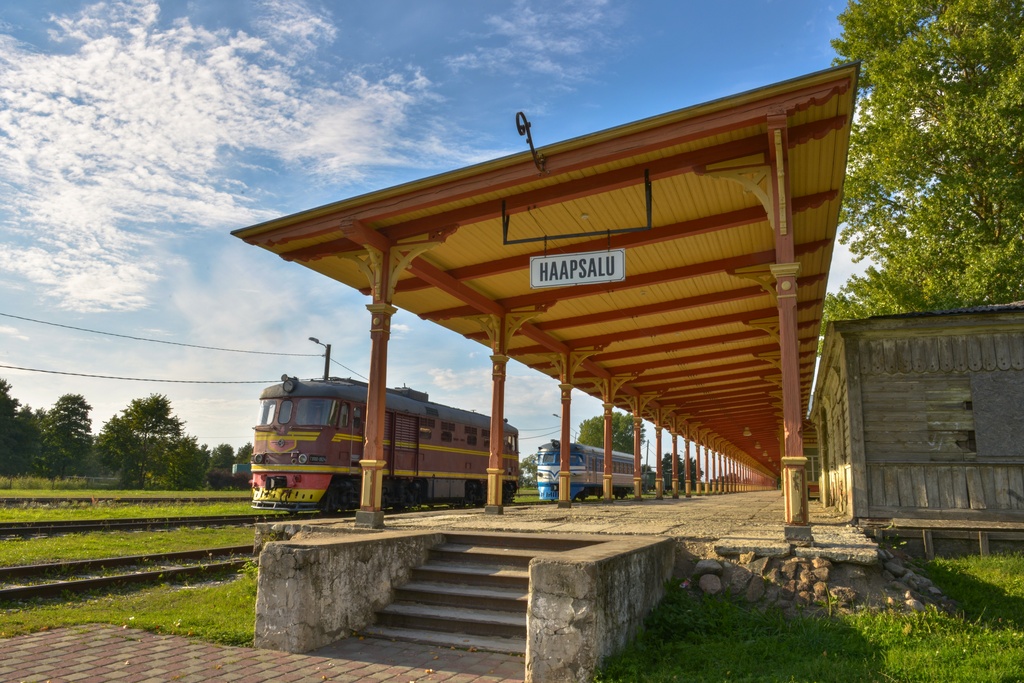 Perroon and old locomotive of Haapsalu railway station
