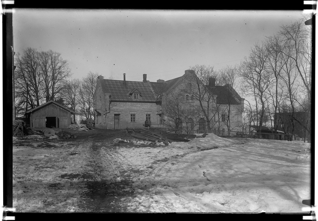 Water water water supply of Kunda Manor